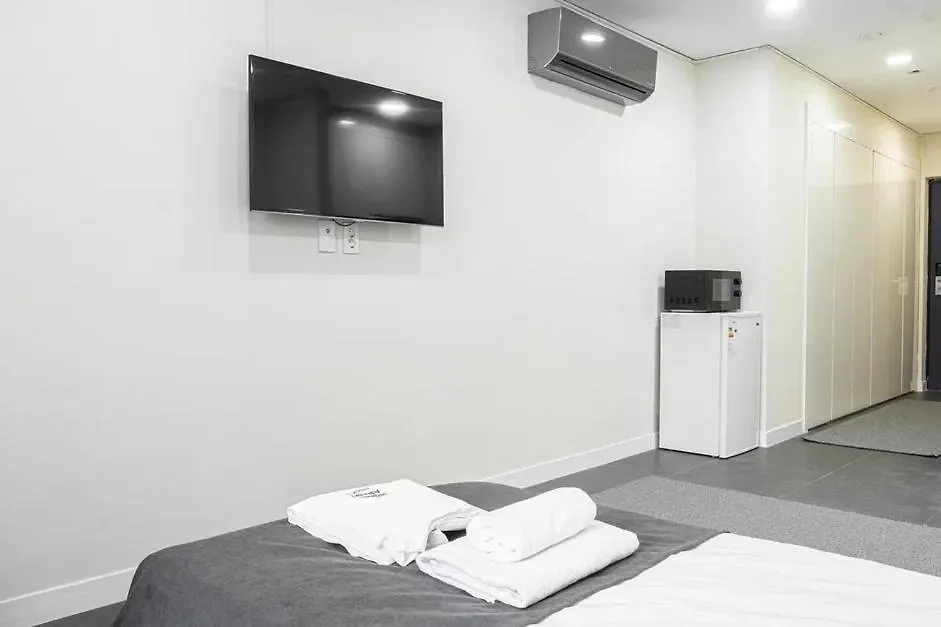 Highvill Apartments By Ag Hotels Group Αστάνα